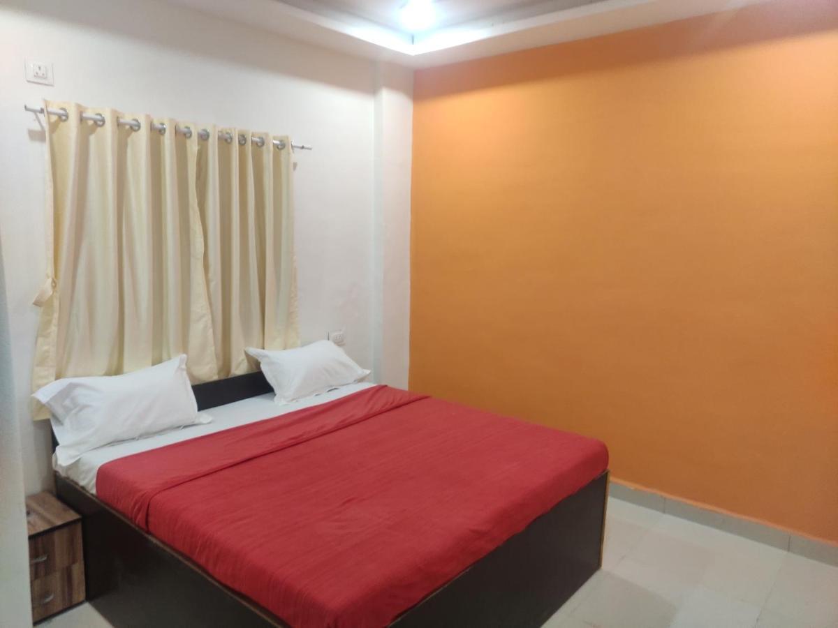 Hotel Sai Santosh Shirdi Zewnętrze zdjęcie