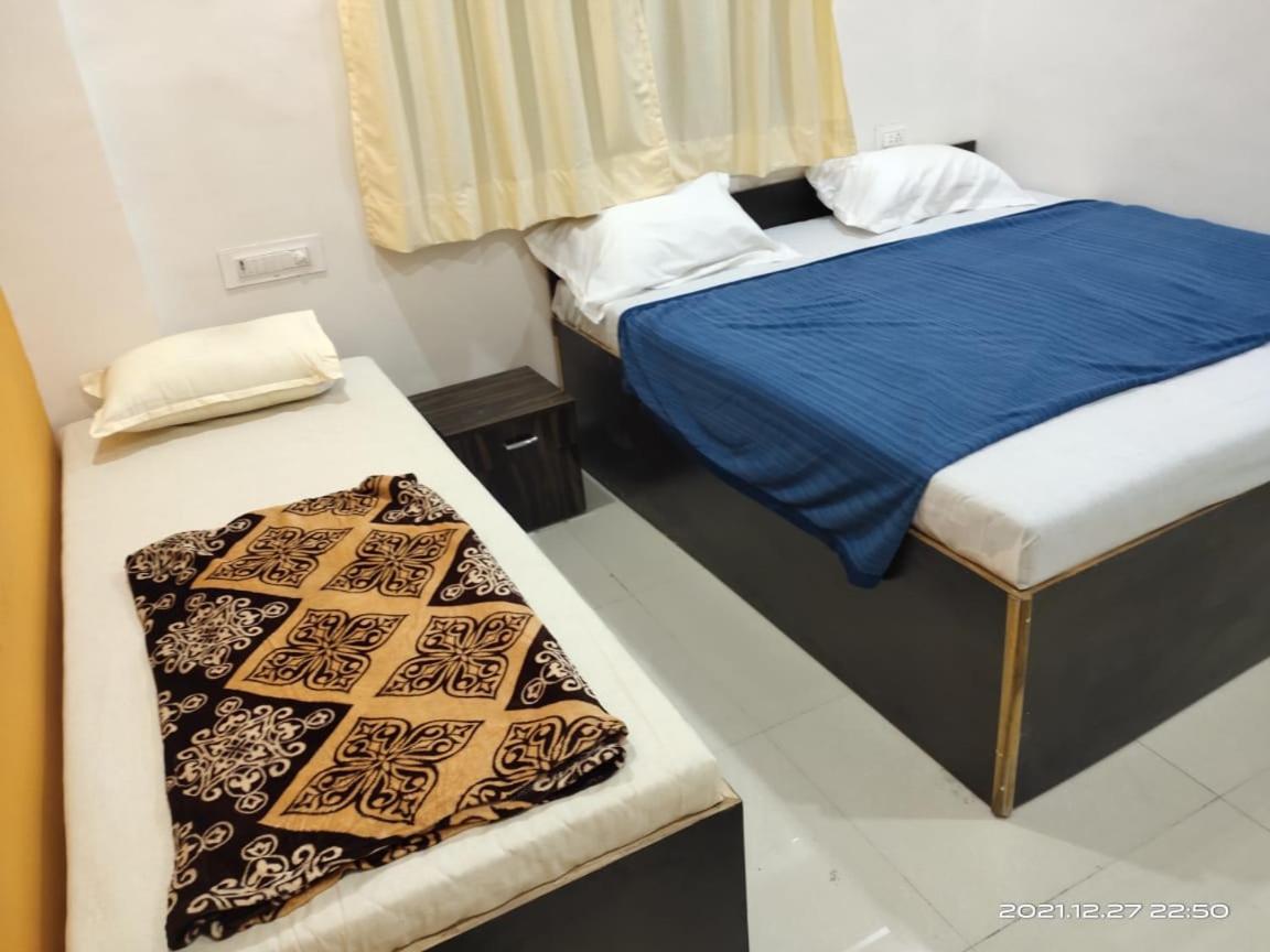 Hotel Sai Santosh Shirdi Zewnętrze zdjęcie