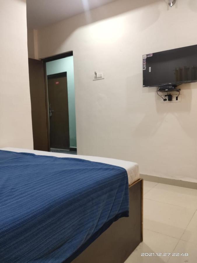Hotel Sai Santosh Shirdi Zewnętrze zdjęcie