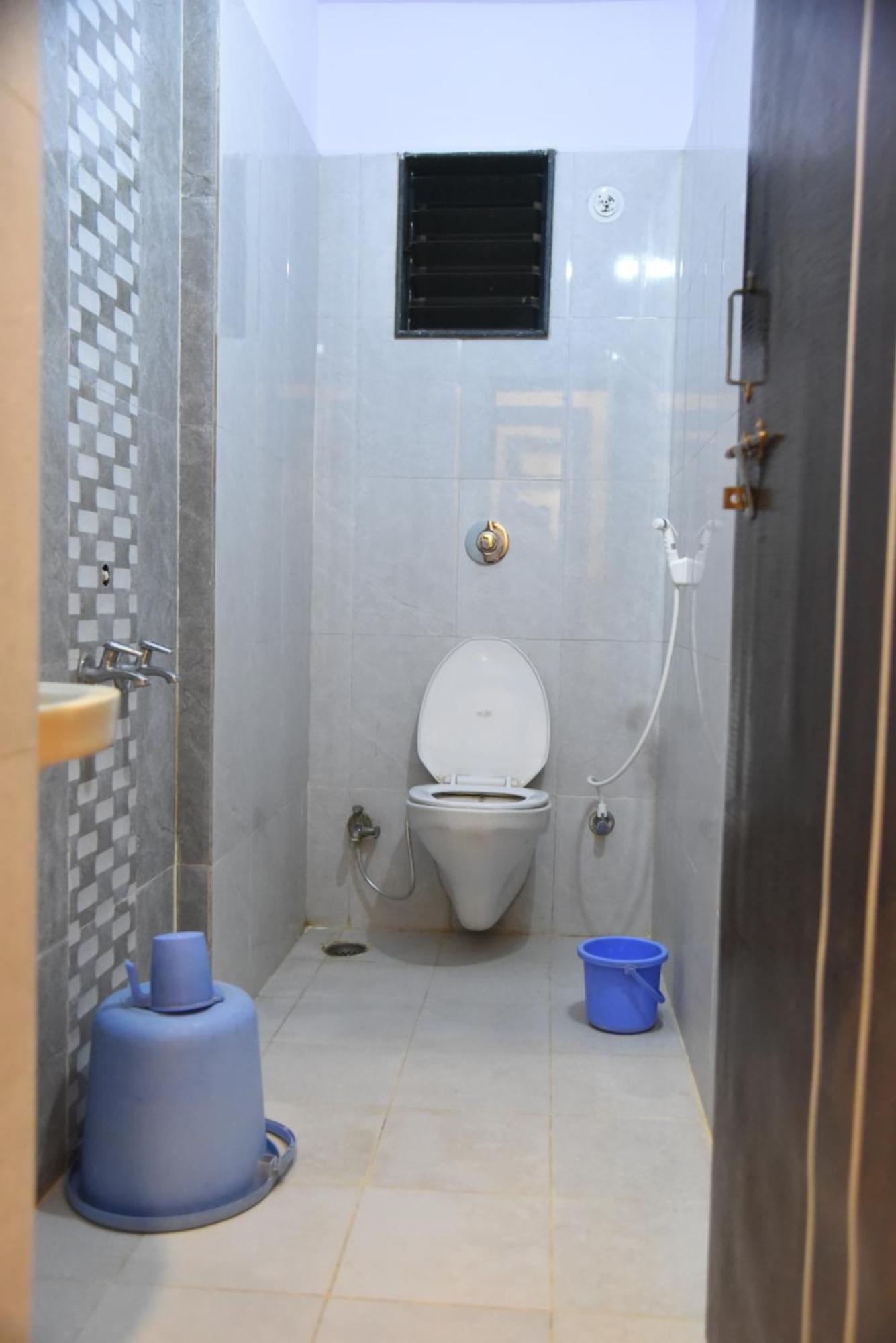 Hotel Sai Santosh Shirdi Zewnętrze zdjęcie
