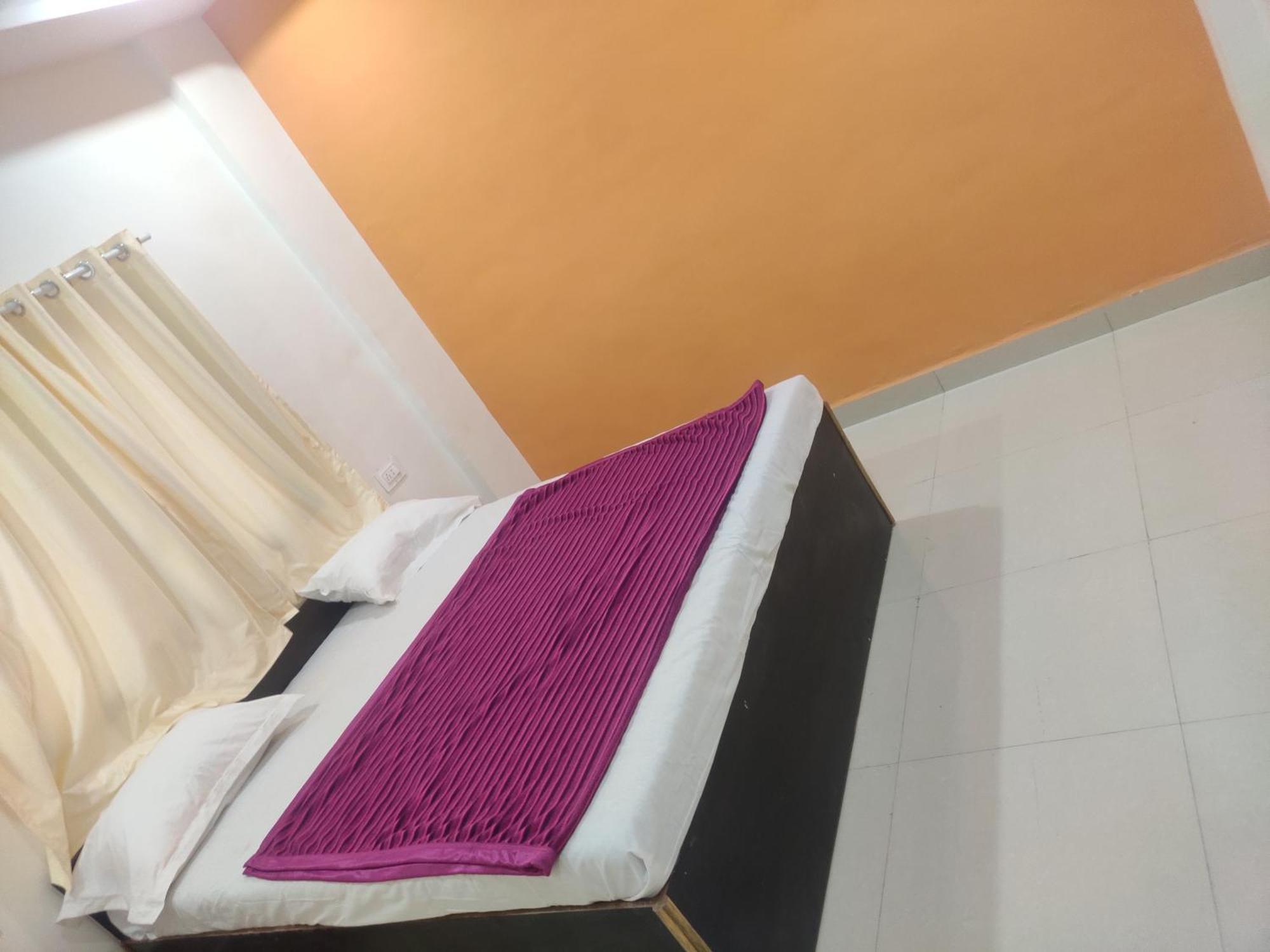Hotel Sai Santosh Shirdi Zewnętrze zdjęcie